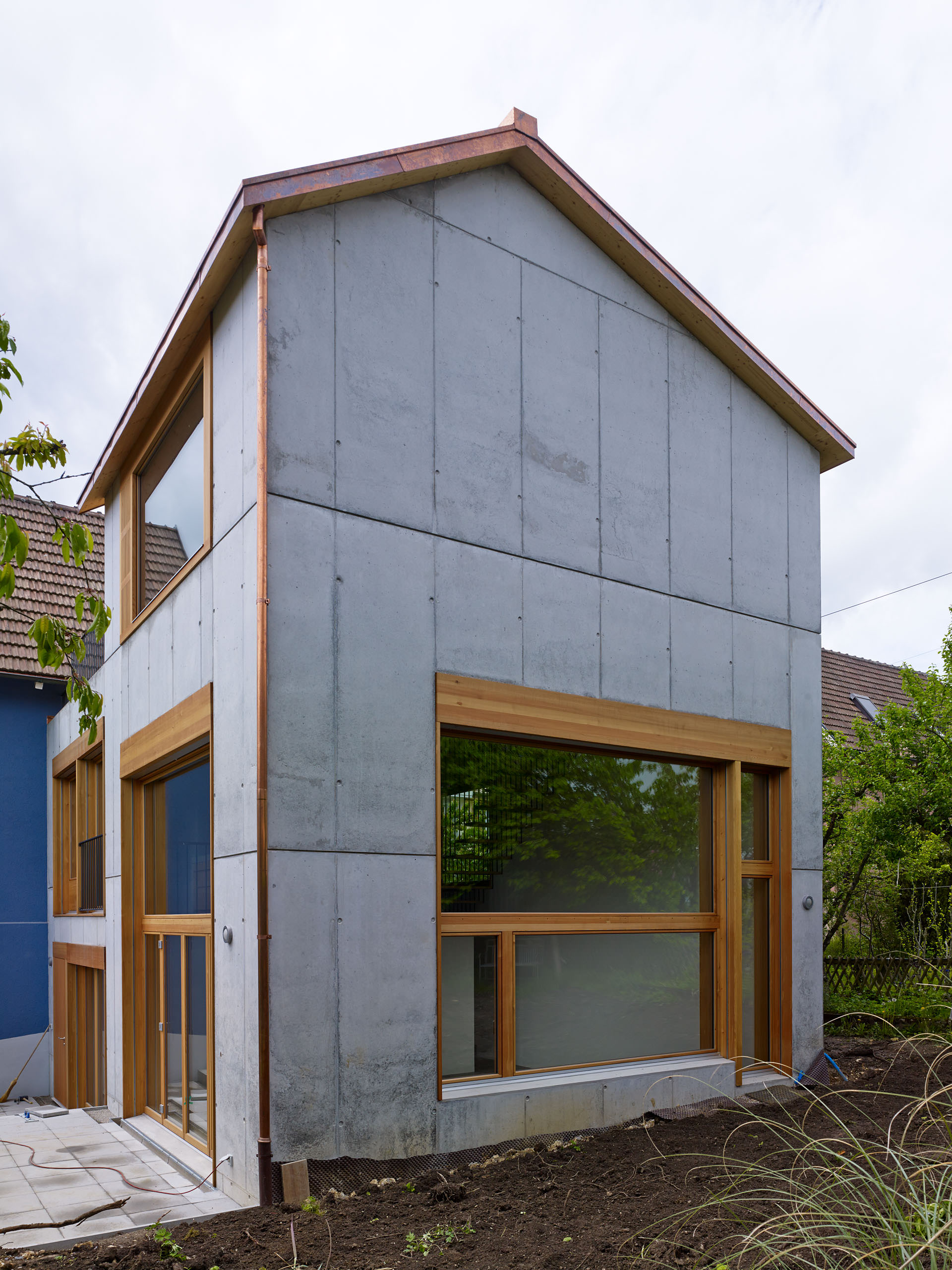 E14496 Alpa 044387 j2560